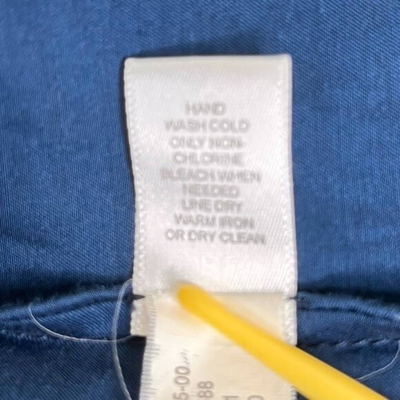 Banana Republic Silk Blend Sleeveless Raw Edge Ruffle Neck Navy Top Women Small - Picture 7 of 11